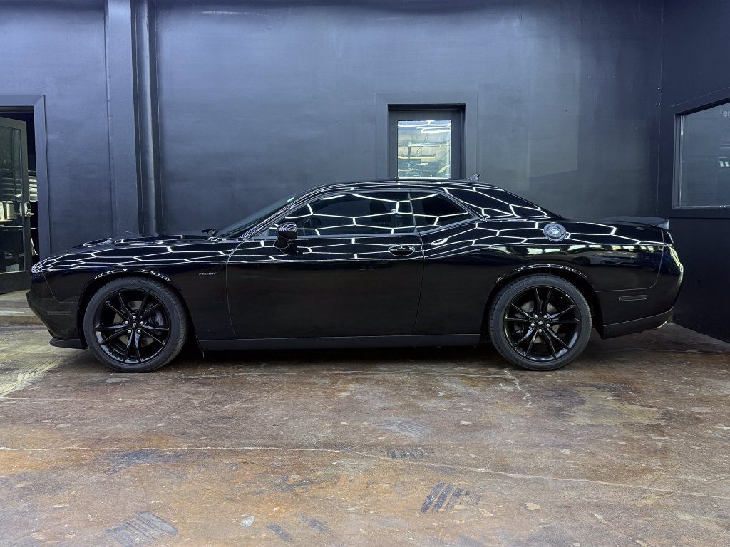 Used 2018 Dodge Challenger R/T w/ Driver Convenience Group RWD image 4