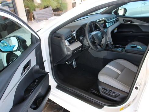 Used 2026 Toyota Camry SE FWD image 11