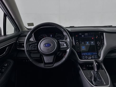Used 2025 Subaru Outback Onyx Edition AWD/4WD image 17