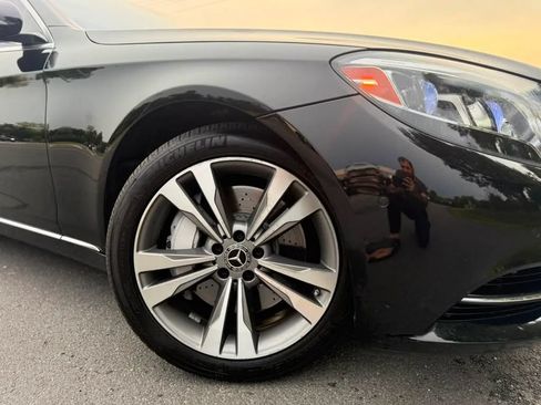 Used 2017 Mercedes-Benz S 550 4MATIC Sedan w/ Premium Package image 46