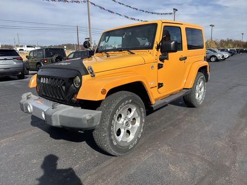 Used 2013 Jeep Wrangler Sahara image 8