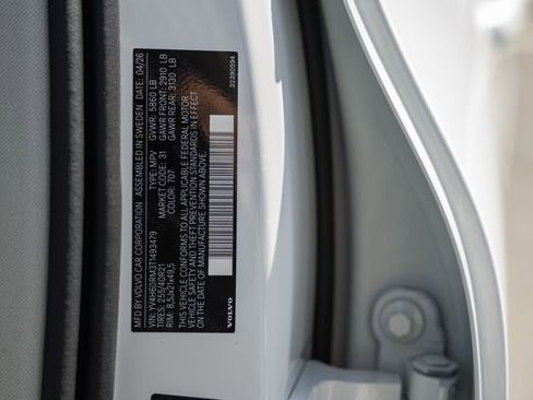 New 2026 Volvo XC60 T8 Ultra w/ Protection Package Premier AWD/4WD image 42