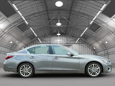 Used 2021 INFINITI Q50 Luxe RWD image 8