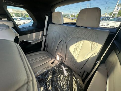 New 2026 BMW X7 xDrive40i w/ M Sport Package AWD/4WD image 30