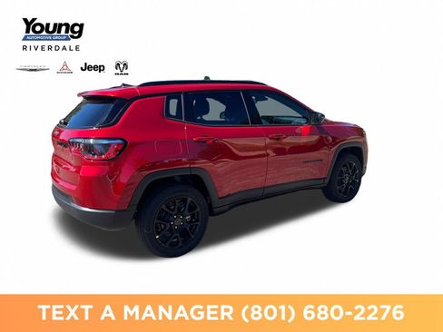 New 2026 Jeep Compass Latitude AWD/4WD image 5