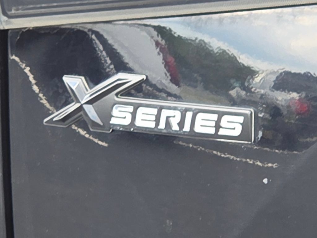 Used 2022 Toyota Highlander XLE FWD image 14