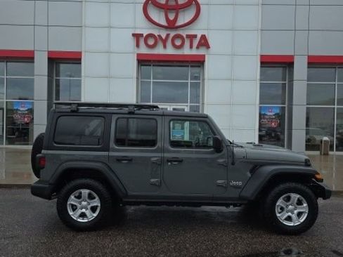 Used 2021 Jeep Wrangler Unlimited Sport AWD/4WD image 6