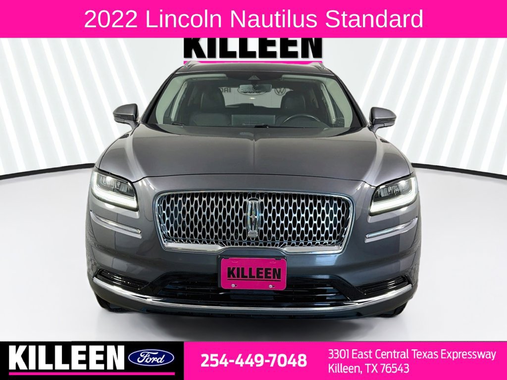 Used 2022 Lincoln Nautilus FWD w/ Premium Package image 2