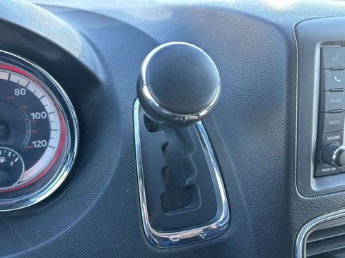 Used 2019 Dodge Grand Caravan GT image 18