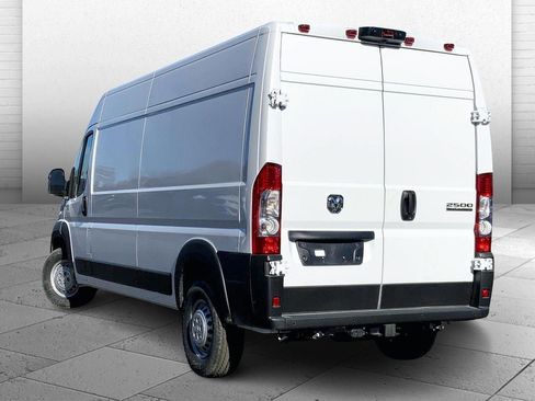 New 2025 RAM ProMaster 2500 w/ Premium Convenience Group image 3