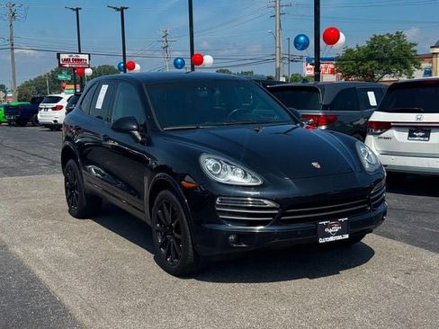 Used 2013 Porsche Cayenne S AWD/4WD image 3