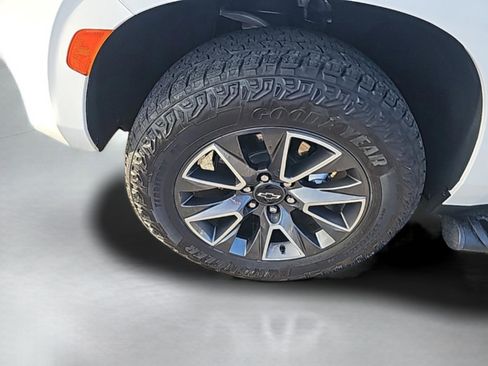 Used 2023 Chevrolet Tahoe Z71 w/ Off-Road Capability Package image 12