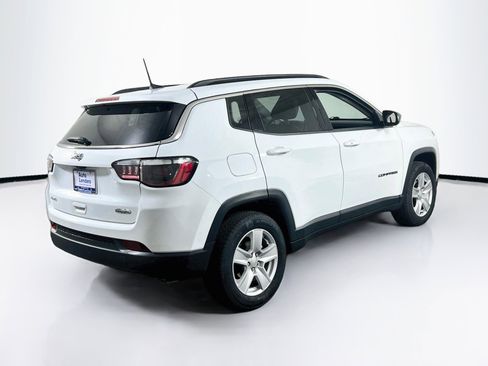 Used 2022 Jeep Compass Latitude AWD/4WD image 5