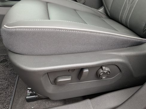 New 2026 Buick Envision Avenir AWD/4WD image 23