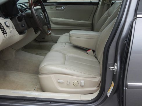 Used 2007 Cadillac DTS Luxury II FWD image 27