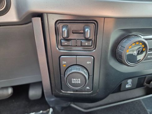Used 2023 Ford F150 XLT w/ Trailer Tow Package AWD/4WD image 29