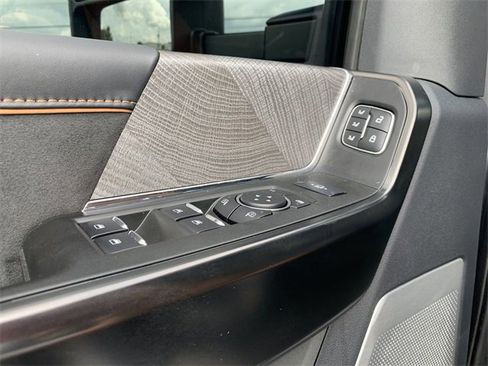 New 2024 Ford F450 Platinum w/ FX4 Off-Road Package image 22