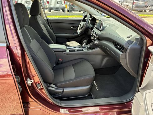 Used 2025 Nissan Sentra SV FWD image 29