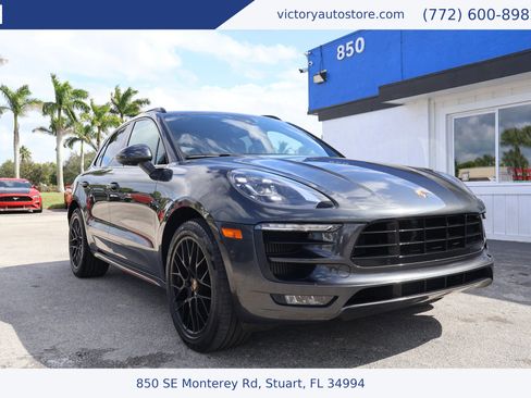 Used 2017 Porsche Macan GTS image 4