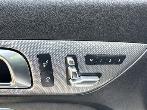 Used 2018 Mercedes-Benz SLC 43 AMG image 17