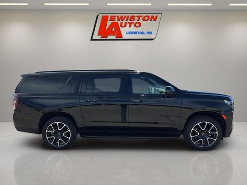 Certified 2024 Chevrolet Suburban RST w/ Luxury Package AWD/4WD image 13