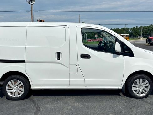 Used 2017 Nissan NV200 SV w/ Technology Package image 5