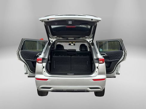 Used 2022 Mitsubishi Outlander SEL image 36