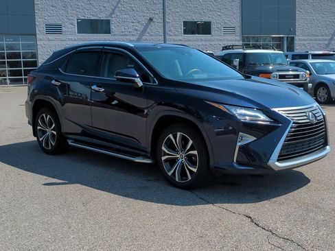 Used 2019 Lexus RX 350 FWD w/ Premium Package image 2
