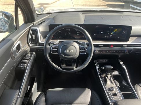 Used 2024 Kia Sorento SX Prestige AWD/4WD image 11