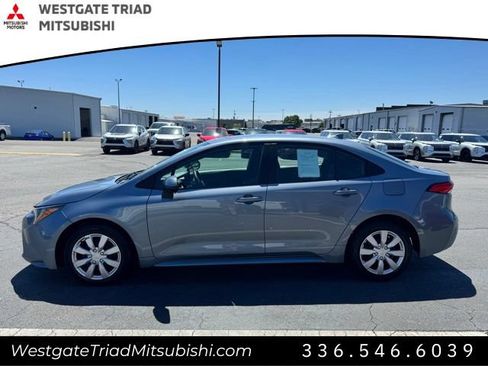 Used 2023 Toyota Corolla LE FWD image 3