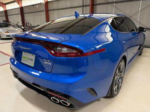 Used 2021 Kia Stinger GT2 image 34