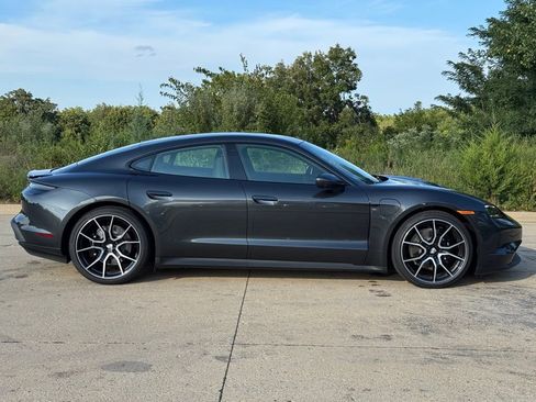 Used 2025 Porsche Taycan RWD image 13