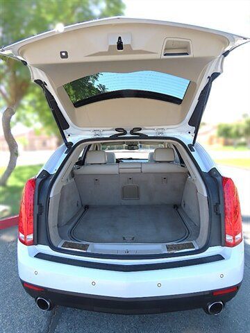 Used 2011 Cadillac SRX Luxury FWD image 30