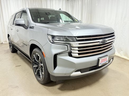 Certified 2023 Chevrolet Suburban High Country image 1