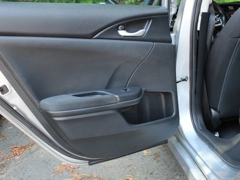 Used 2020 Honda Civic LX image 14