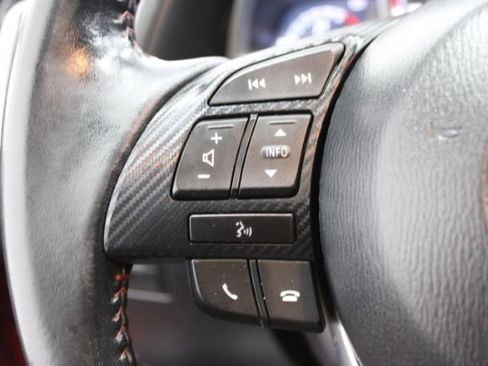 Used 2015 MAZDA MAZDA3 i Touring w/ Technology Package image 19