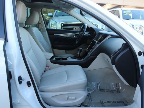 Used 2015 INFINITI Q50 Premium w/ Navigation Package RWD image 22