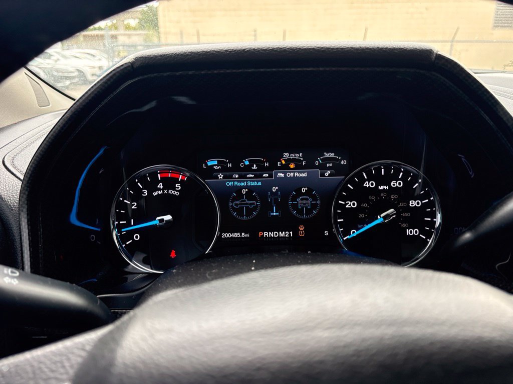 Used 2017 Ford F250 Lariat w/ Lariat Ultimate Package AWD/4WD image 24