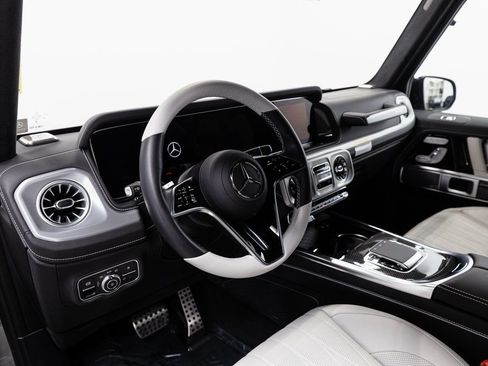 Certified 2025 Mercedes-Benz G 580 w/ EQ Technology image 9