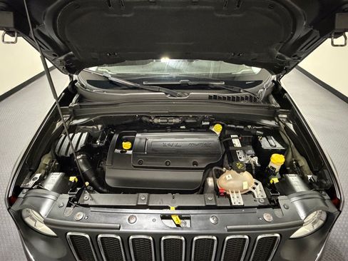 Used 2016 Jeep Renegade Sport w/ Power & Air Group FWD image 16
