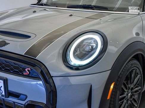 Certified 2023 MINI Cooper S image 9
