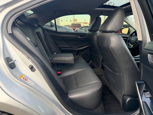 Used 2018 Lexus IS 300 image 60