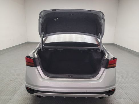 Used 2024 Nissan Altima 2.5 SL FWD image 29