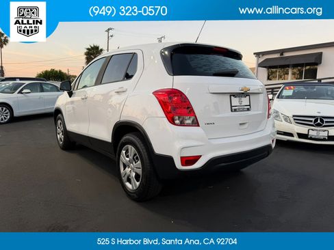 Used 2017 Chevrolet Trax LS image 4