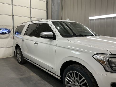 Used 2022 Ford Expedition Max Platinum image 4