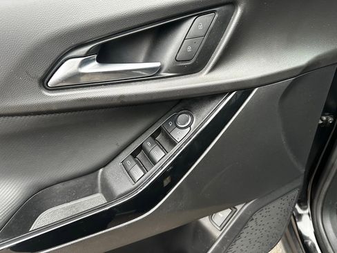 Used 2025 Chevrolet Equinox LT w/ Convenience Package II image 15