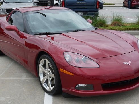 Used 2008 Chevrolet Corvette Coupe RWD image 3
