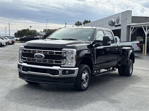Used 2024 Ford F350 XLT image 2