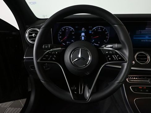 Used 2023 Mercedes-Benz E 350 Sedan image 2