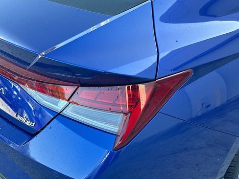 Used 2023 Hyundai Elantra Limited FWD image 24
